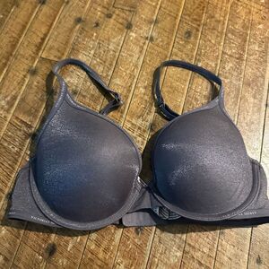 Victoria’s Secret 32D t-shirt push-up full coverage shimmery bra